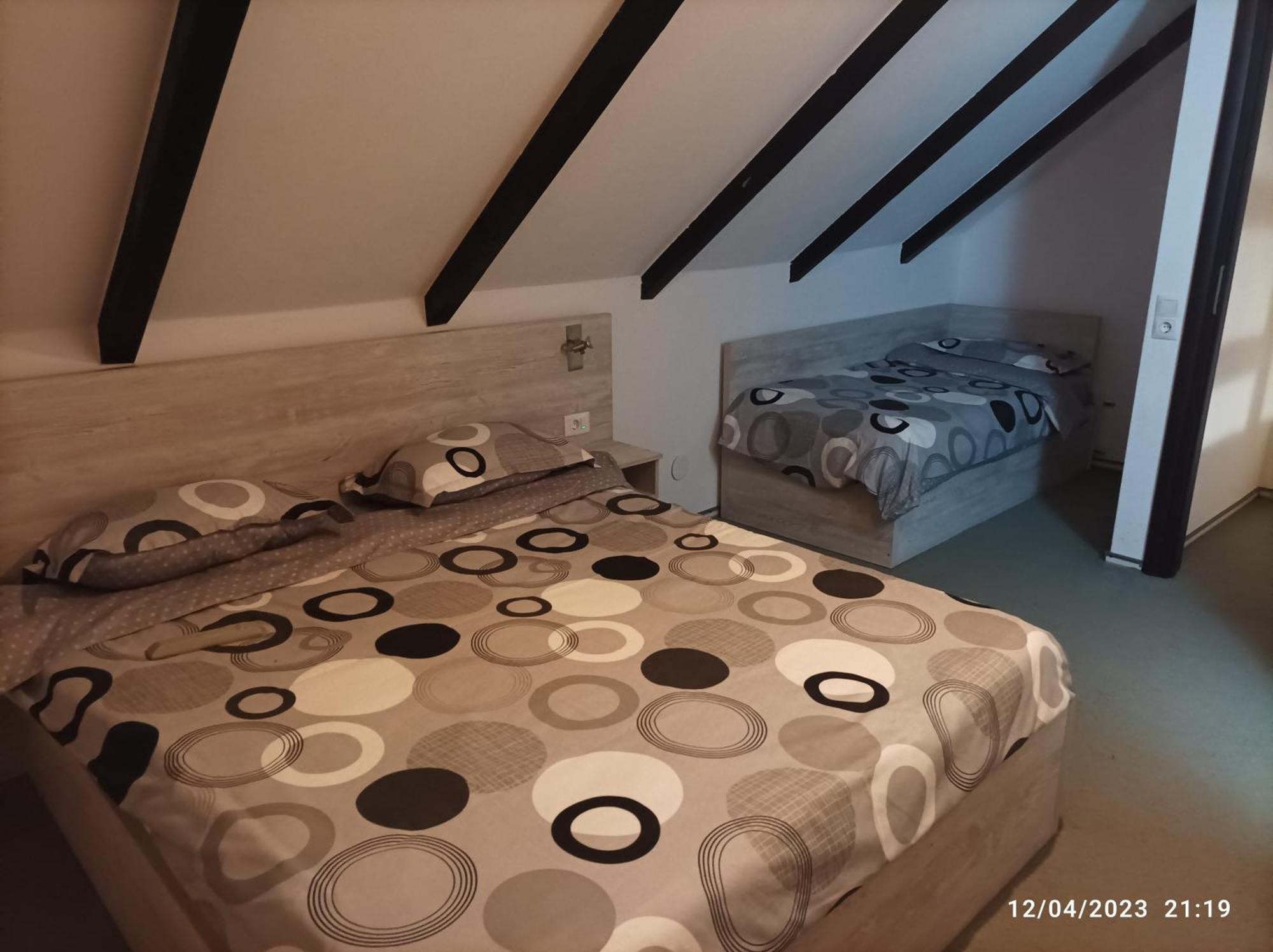 Casa Din Livada, Poiana Marului, Brasov Villa ภายนอก รูปภาพ