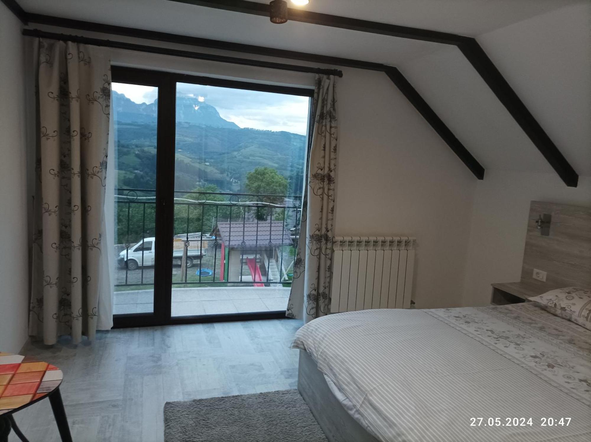 Casa Din Livada, Poiana Marului, Brasov Villa ภายนอก รูปภาพ